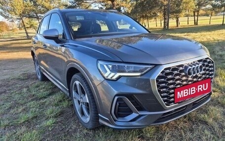 Audi Q3, 2020 год, 1 830 000 рублей, 2 фотография