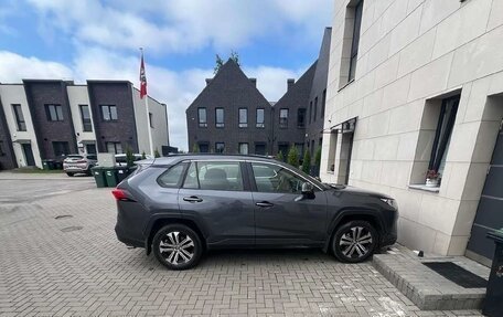 Toyota RAV4, 2021 год, 2 375 000 рублей, 11 фотография