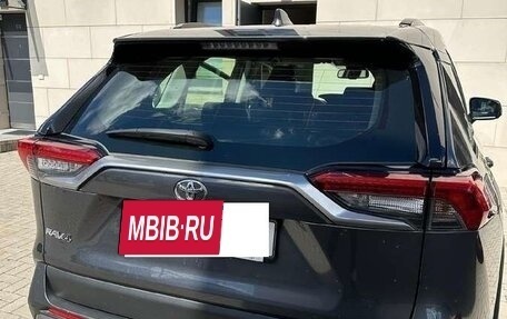 Toyota RAV4, 2021 год, 2 375 000 рублей, 7 фотография