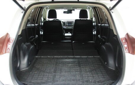 Toyota RAV4, 2015 год, 2 198 000 рублей, 26 фотография