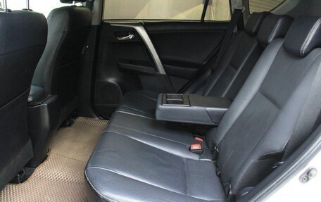 Toyota RAV4, 2015 год, 2 198 000 рублей, 24 фотография