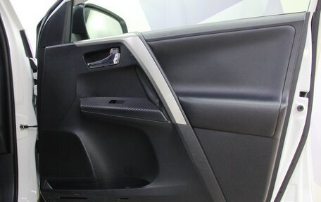 Toyota RAV4, 2015 год, 2 198 000 рублей, 29 фотография