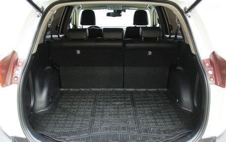 Toyota RAV4, 2015 год, 2 198 000 рублей, 25 фотография