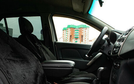 Renault Logan II, 2014 год, 589 000 рублей, 12 фотография