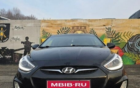 Hyundai Solaris II рестайлинг, 2013 год, 720 000 рублей, 1 фотография