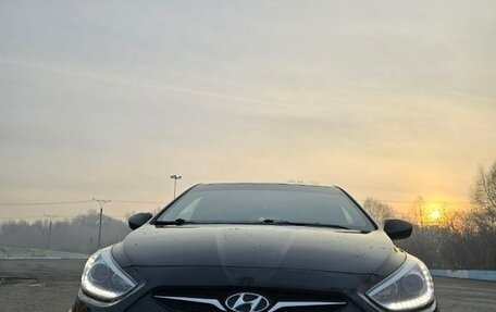 Hyundai Solaris II рестайлинг, 2013 год, 720 000 рублей, 2 фотография