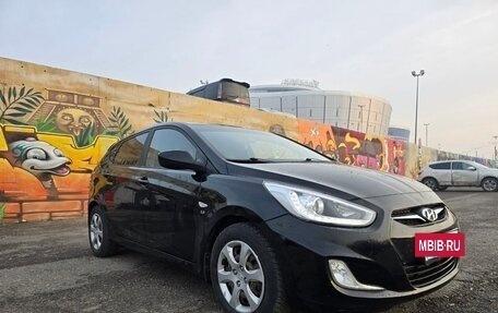 Hyundai Solaris II рестайлинг, 2013 год, 720 000 рублей, 3 фотография