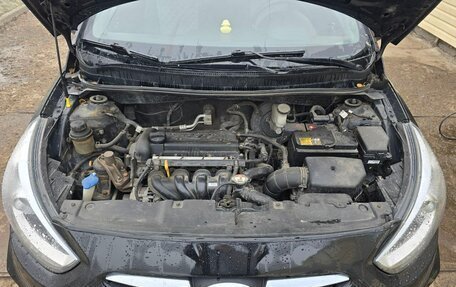 Hyundai Solaris II рестайлинг, 2013 год, 720 000 рублей, 21 фотография