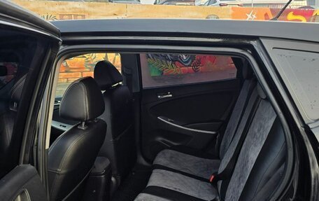 Hyundai Solaris II рестайлинг, 2013 год, 720 000 рублей, 17 фотография