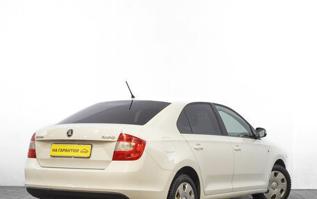 Skoda Rapid I, 2015 год, 799 000 рублей, 5 фотография