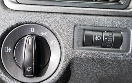 Skoda Rapid I, 2015 год, 799 000 рублей, 15 фотография