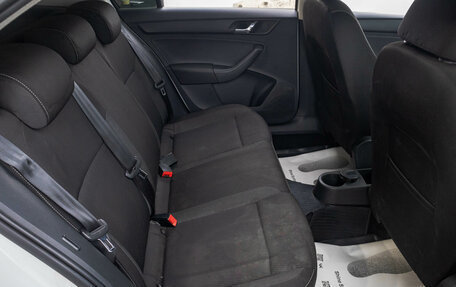 Skoda Rapid I, 2015 год, 799 000 рублей, 24 фотография