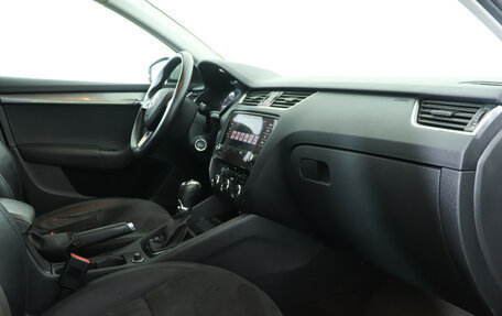 Skoda Octavia, 2017 год, 1 810 000 рублей, 9 фотография