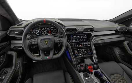 Lamborghini Urus I, 2025 год, 44 549 588 рублей, 14 фотография