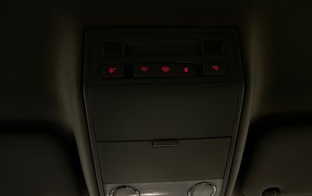 Volkswagen Touareg III, 2007 год, 1 100 000 рублей, 23 фотография