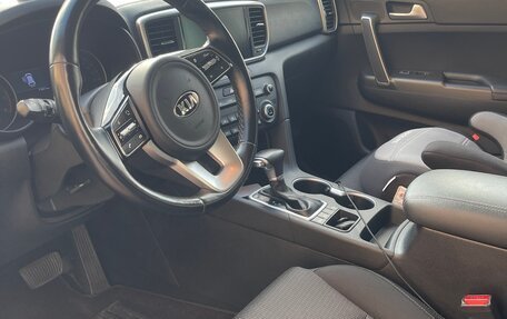 KIA Sportage IV рестайлинг, 2021 год, 2 790 000 рублей, 8 фотография