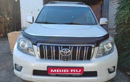 Toyota Land Cruiser Prado 150 рестайлинг 2, 2010 год, 3 000 000 рублей, 4 фотография