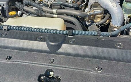 Toyota Land Cruiser Prado 150 рестайлинг 2, 2010 год, 3 000 000 рублей, 11 фотография