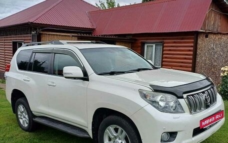 Toyota Land Cruiser Prado 150 рестайлинг 2, 2010 год, 3 000 000 рублей, 12 фотография