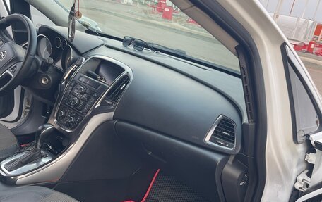 Opel Astra J, 2011 год, 750 000 рублей, 7 фотография