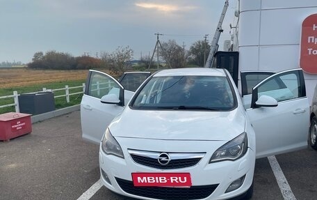 Opel Astra J, 2011 год, 750 000 рублей, 5 фотография