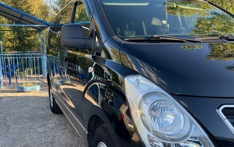 Hyundai H-1 II рестайлинг, 2012 год, 1 600 000 рублей, 1 фотография