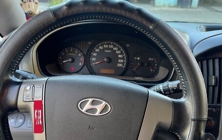 Hyundai H-1 II рестайлинг, 2012 год, 1 600 000 рублей, 7 фотография