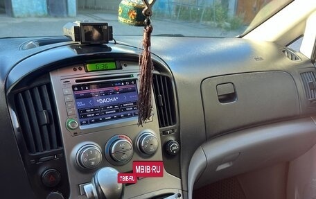 Hyundai H-1 II рестайлинг, 2012 год, 1 600 000 рублей, 8 фотография