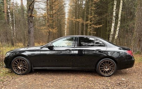 Mercedes-Benz E-Класс, 2016 год, 2 300 000 рублей, 3 фотография