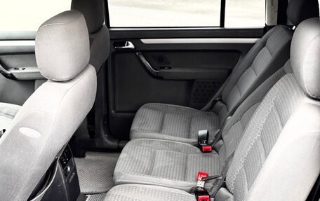 Volkswagen Touran III, 2003 год, 419 999 рублей, 9 фотография