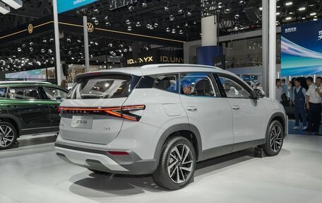 Volkswagen Tiguan, 2025 год, 2 643 000 рублей, 9 фотография
