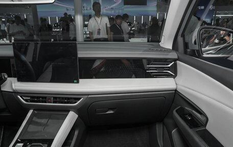 Volkswagen Tiguan, 2025 год, 2 643 000 рублей, 14 фотография