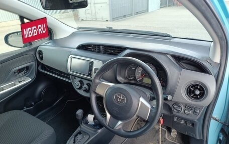 Toyota Vitz, 2015 год, 1 300 000 рублей, 4 фотография