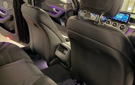 Mercedes-Benz C-Класс, 2018 год, 2 950 000 рублей, 15 фотография