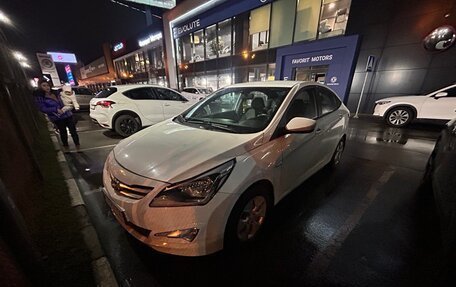 Hyundai Solaris II рестайлинг, 2016 год, 650 000 рублей, 1 фотография