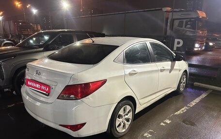 Hyundai Solaris II рестайлинг, 2016 год, 650 000 рублей, 4 фотография
