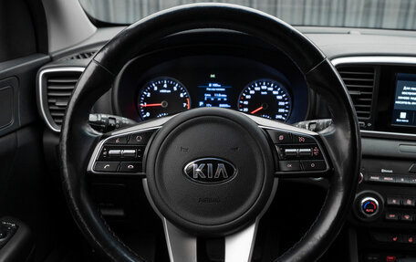 KIA Sportage IV рестайлинг, 2018 год, 2 590 000 рублей, 12 фотография