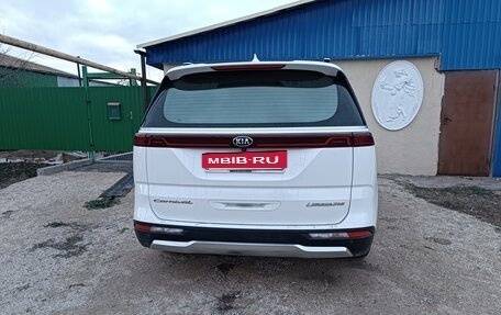 KIA Carnival, 2020 год, 4 500 000 рублей, 3 фотография