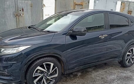 Honda Vezel, 2018 год, 2 000 000 рублей, 2 фотография