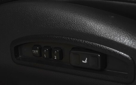 Infiniti FX I, 2005 год, 759 000 рублей, 17 фотография