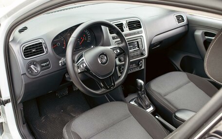 Volkswagen Polo VI (EU Market), 2016 год, 995 000 рублей, 13 фотография