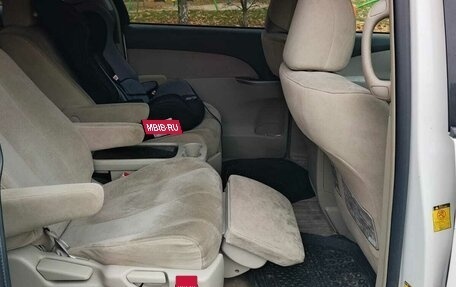 Toyota Estima III рестайлинг -2, 2009 год, 1 800 000 рублей, 15 фотография