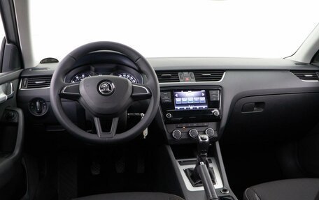 Skoda Octavia, 2017 год, 1 987 952 рублей, 6 фотография