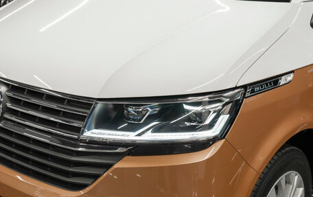 Volkswagen Multivan T6 рестайлинг, 2019 год, 6 000 000 рублей, 26 фотография