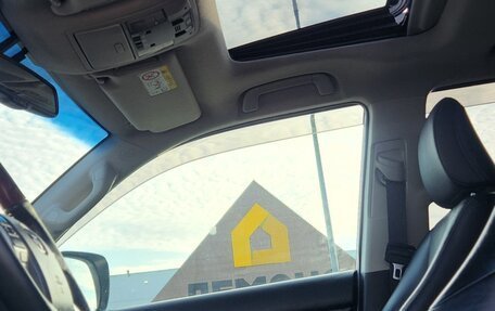 Toyota Land Cruiser Prado 150 рестайлинг 2, 2013 год, 3 699 000 рублей, 3 фотография