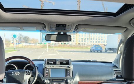 Toyota Land Cruiser Prado 150 рестайлинг 2, 2013 год, 3 699 000 рублей, 4 фотография