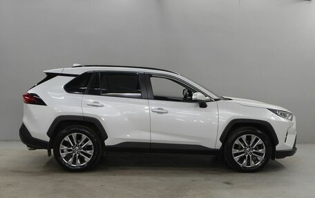 Toyota RAV4, 2021 год, 2 805 000 рублей, 4 фотография