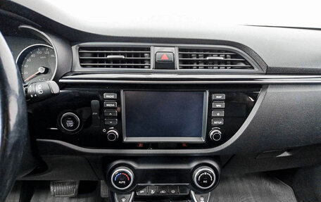 KIA Rio IV, 2018 год, 1 490 000 рублей, 15 фотография