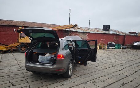 Volkswagen Touareg III, 2010 год, 1 600 000 рублей, 13 фотография