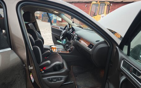 Volkswagen Touareg III, 2010 год, 1 600 000 рублей, 16 фотография